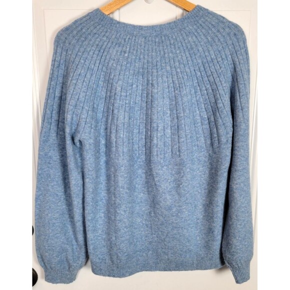 LOFT Jeweled Button Trim Sweater Size M - Picture 10 of 10